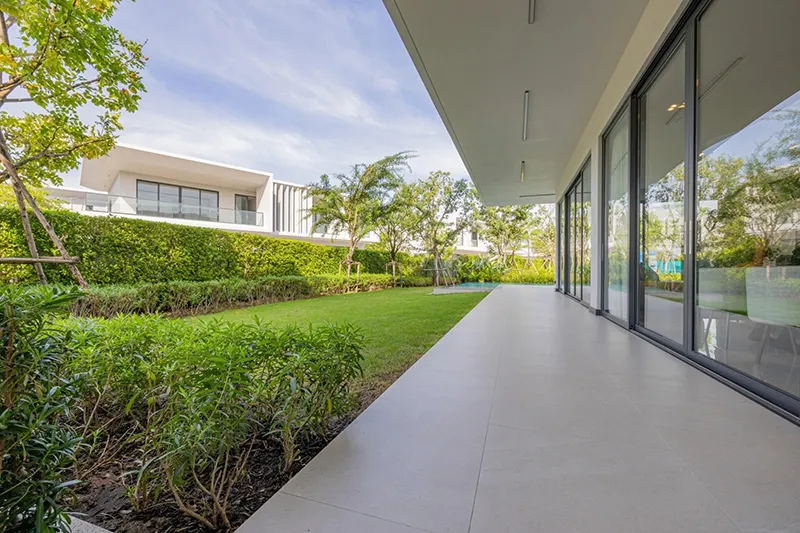 immobilien-dpgermanthai-exploring-the-luxury-and-tranquility-of-glory-village-pattaya-37