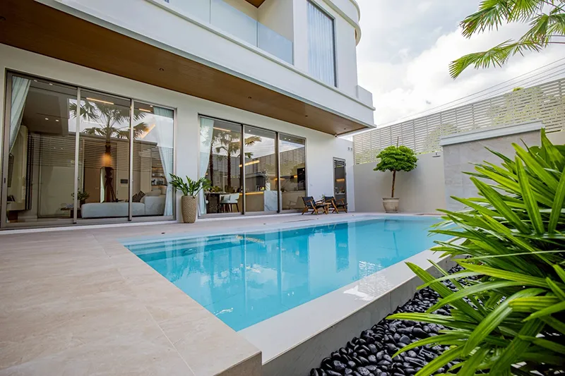 immobilien-dpgermanthai-houses-for-sale-pattaya-finding-hygge-luxury-at-the-charin-project-02